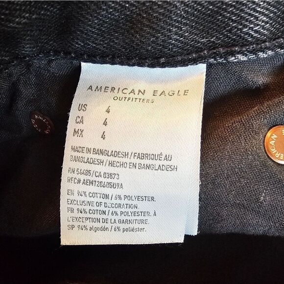 American Eagle Jean shorts sz 4 with 3" inseam - Picture 3 of 4